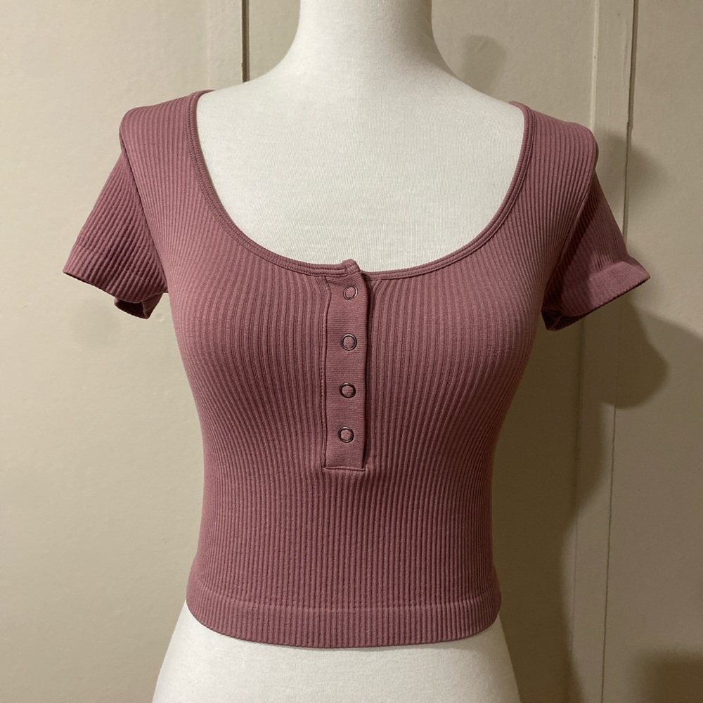 Aeropostale Ribbed Short Sleeve Crop Top, Size Small